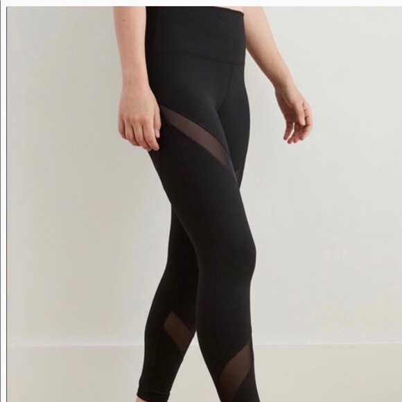 AERIE 7/8 BLACK LEGGINGS SMALL MESH DETAILS - Picture 2 of 4